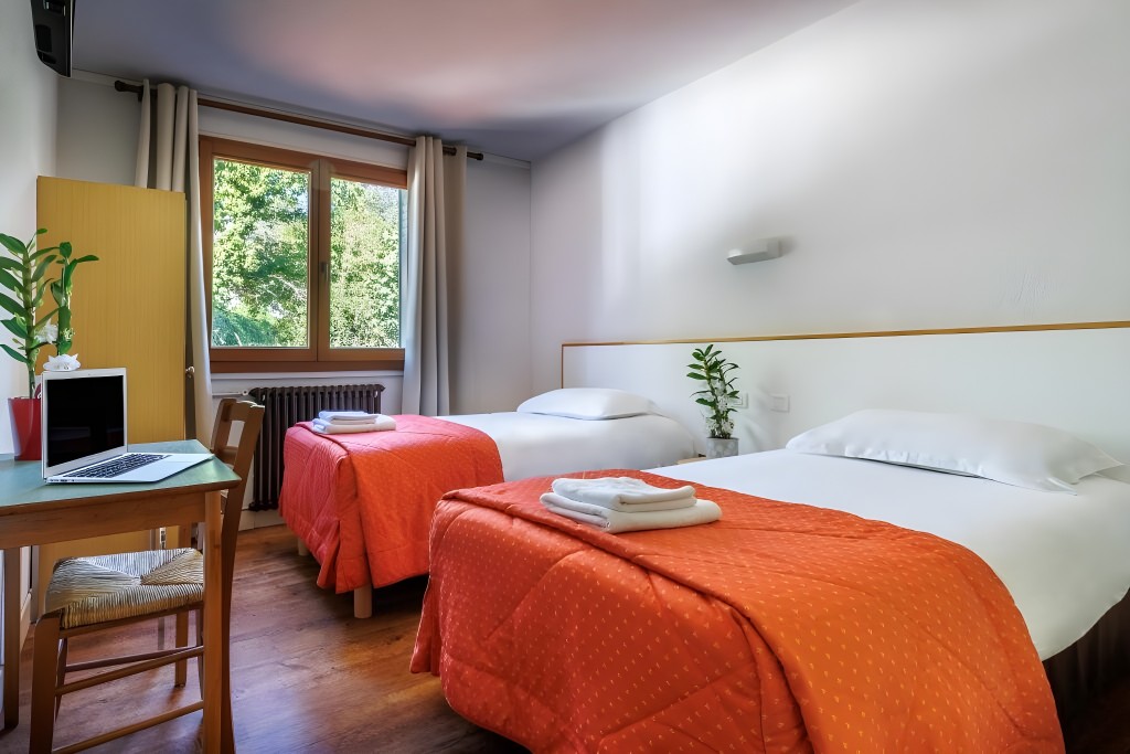 chambre-double-hotel-saint-clair-lourdes